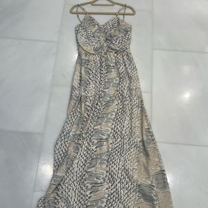 Parker Size M dress